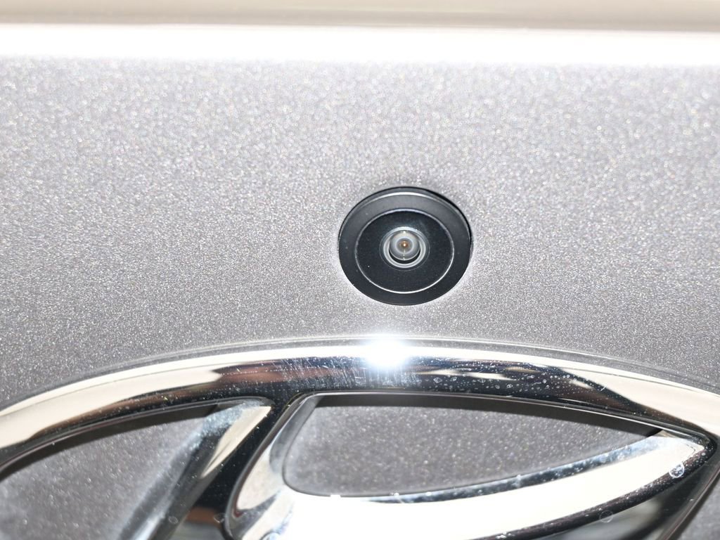 Used 2023 Hyundai Elantra SEL w/ Convenience Package image 33