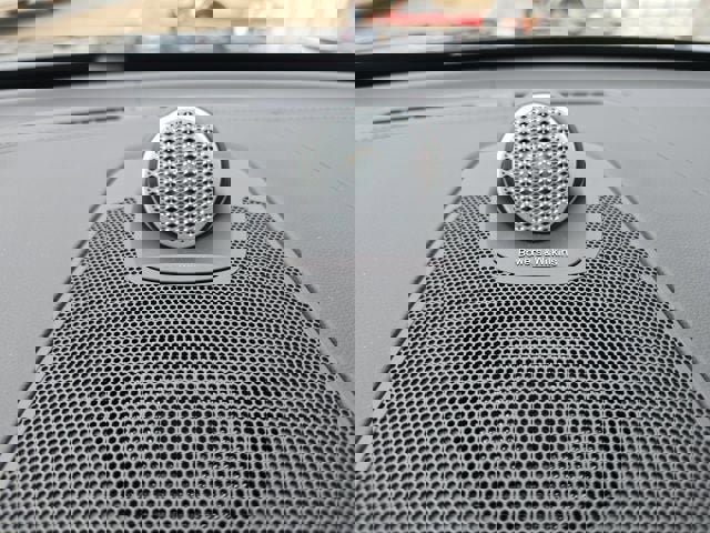 New 2026 Volvo XC60 T8 Ultra w/ Climate Package image 33