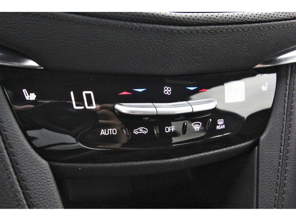 New 2025 Cadillac XT5 Luxury FWD image 17