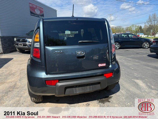 Used 2011 Kia Soul + w/ Audio Pkg FWD image 6