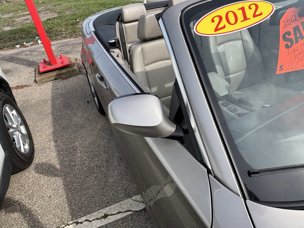 Used 2012 BMW 128i Convertible RWD image 25