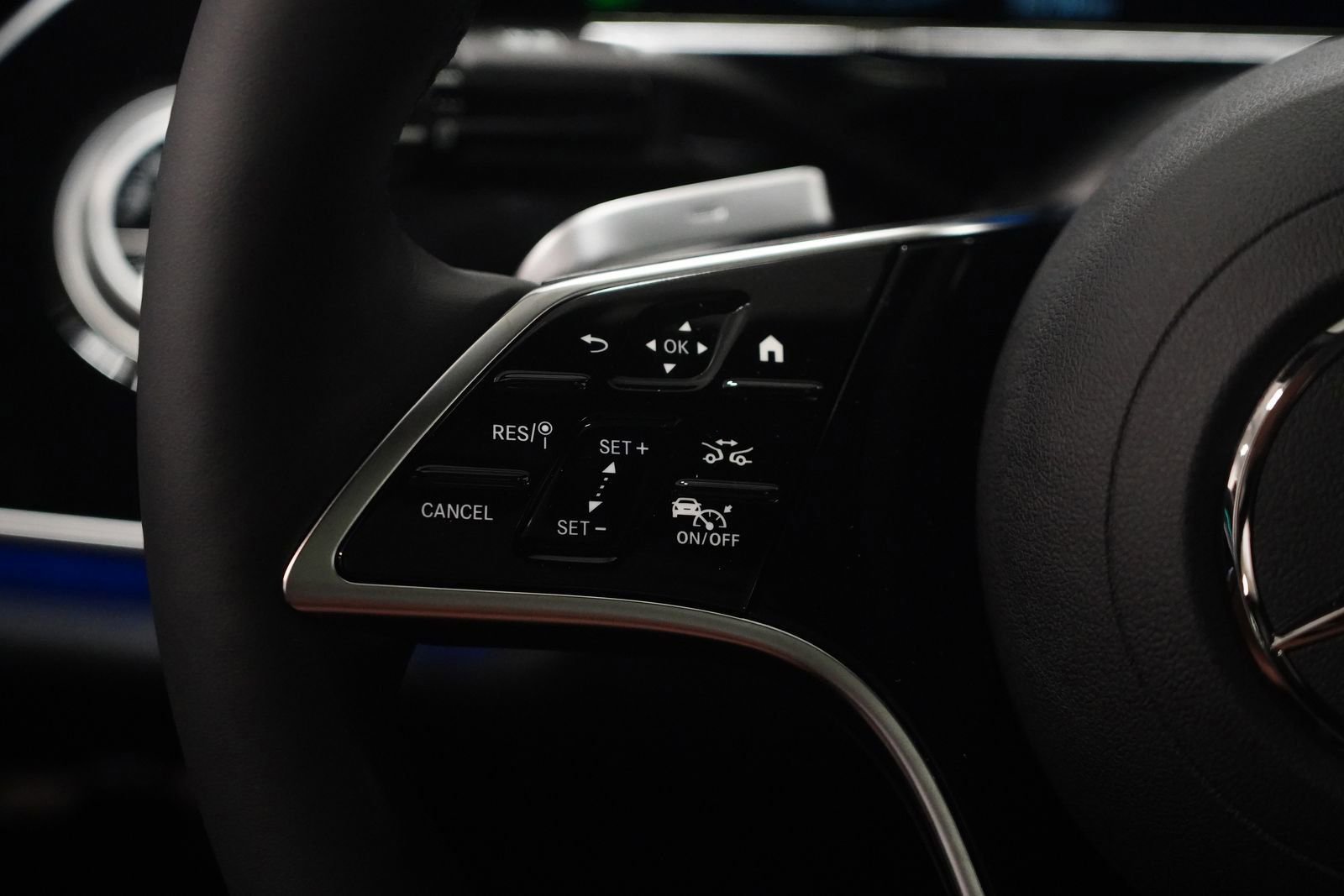 New 2026 Mercedes-Benz E 350 4MATIC Sedan image 19