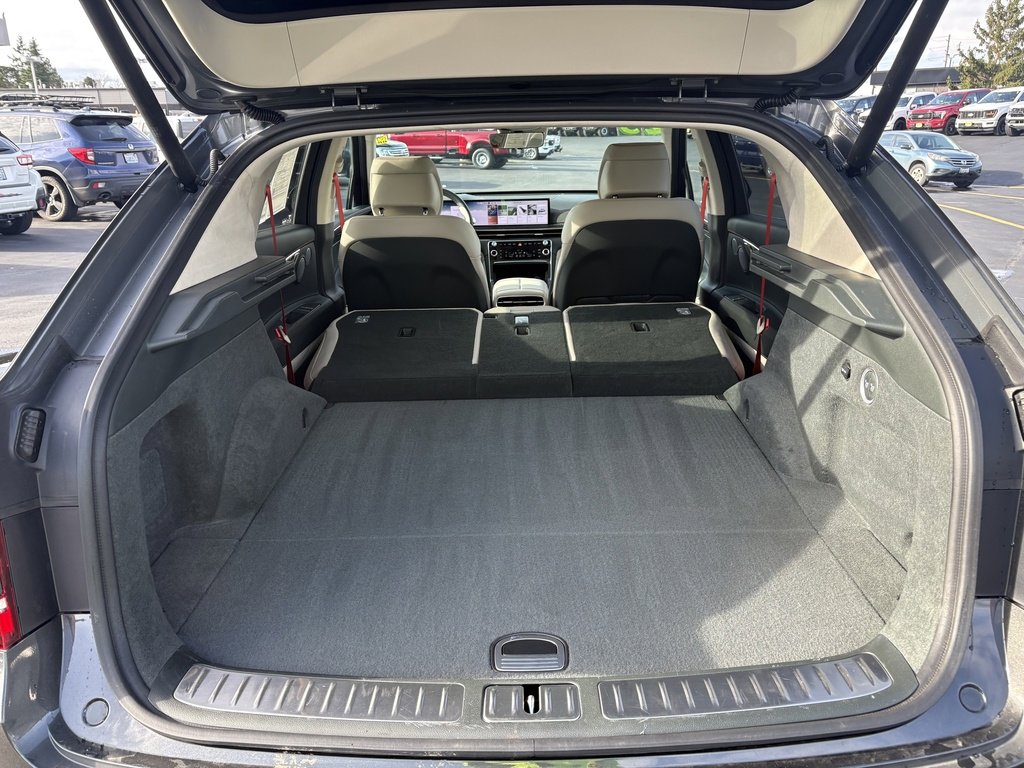 Used 2025 Genesis GV80 3.5T e-SC image 9