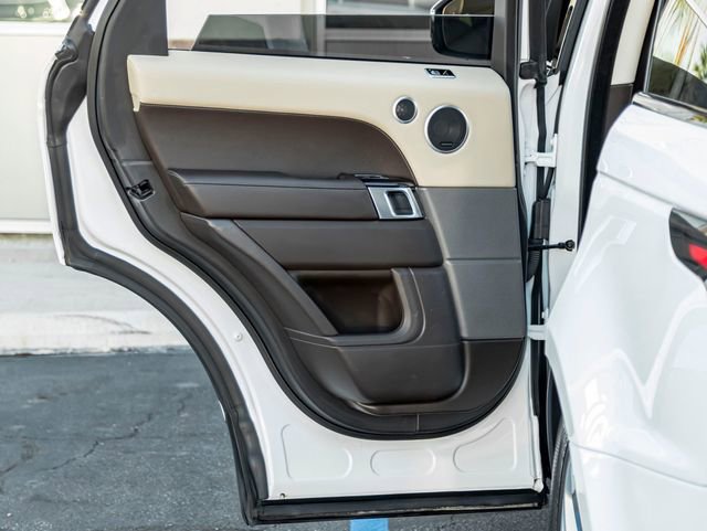 Used 2018 Land Rover Range Rover Sport HSE image 22