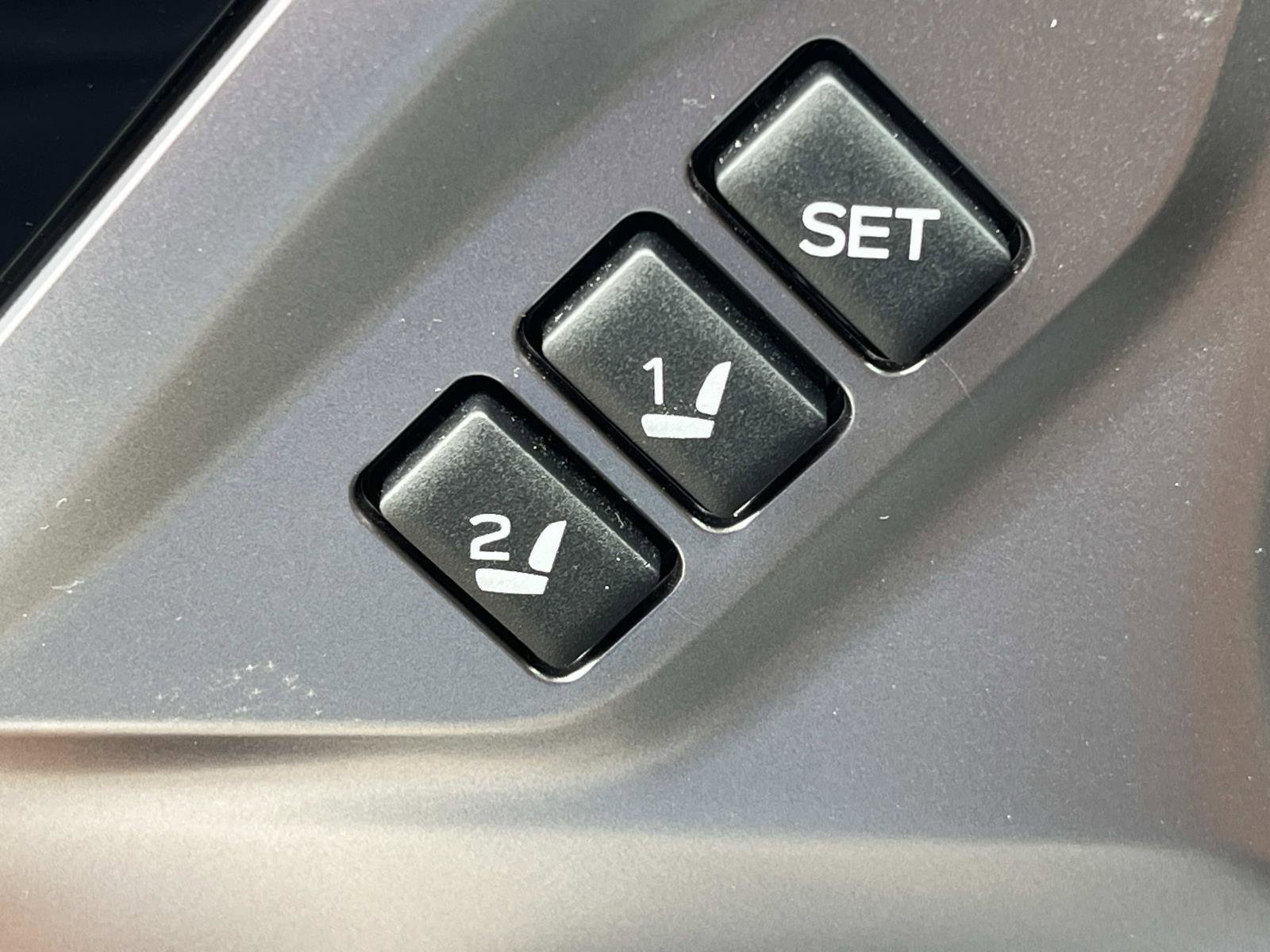 Used 2025 Subaru Outback Touring XT AWD/4WD image 22