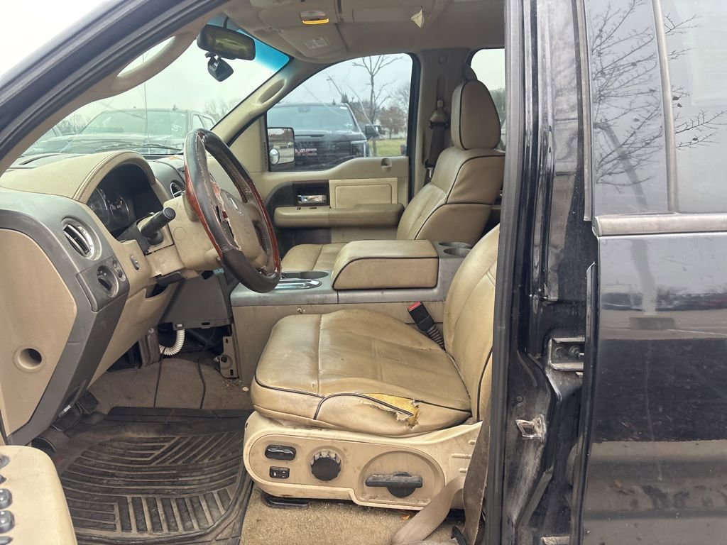 Used 2006 Lincoln Mark LT 2WD image 7