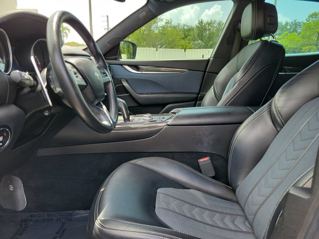 Used 2019 Maserati Levante S GranLusso AWD/4WD image 24