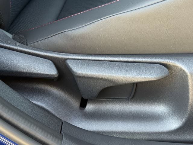 New 2026 Toyota Prius Plug-In Hybrid FWD image 28