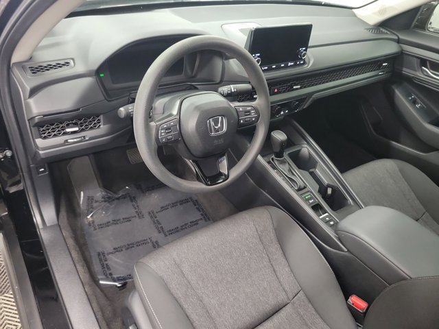 Used 2025 Honda Accord SE image 19