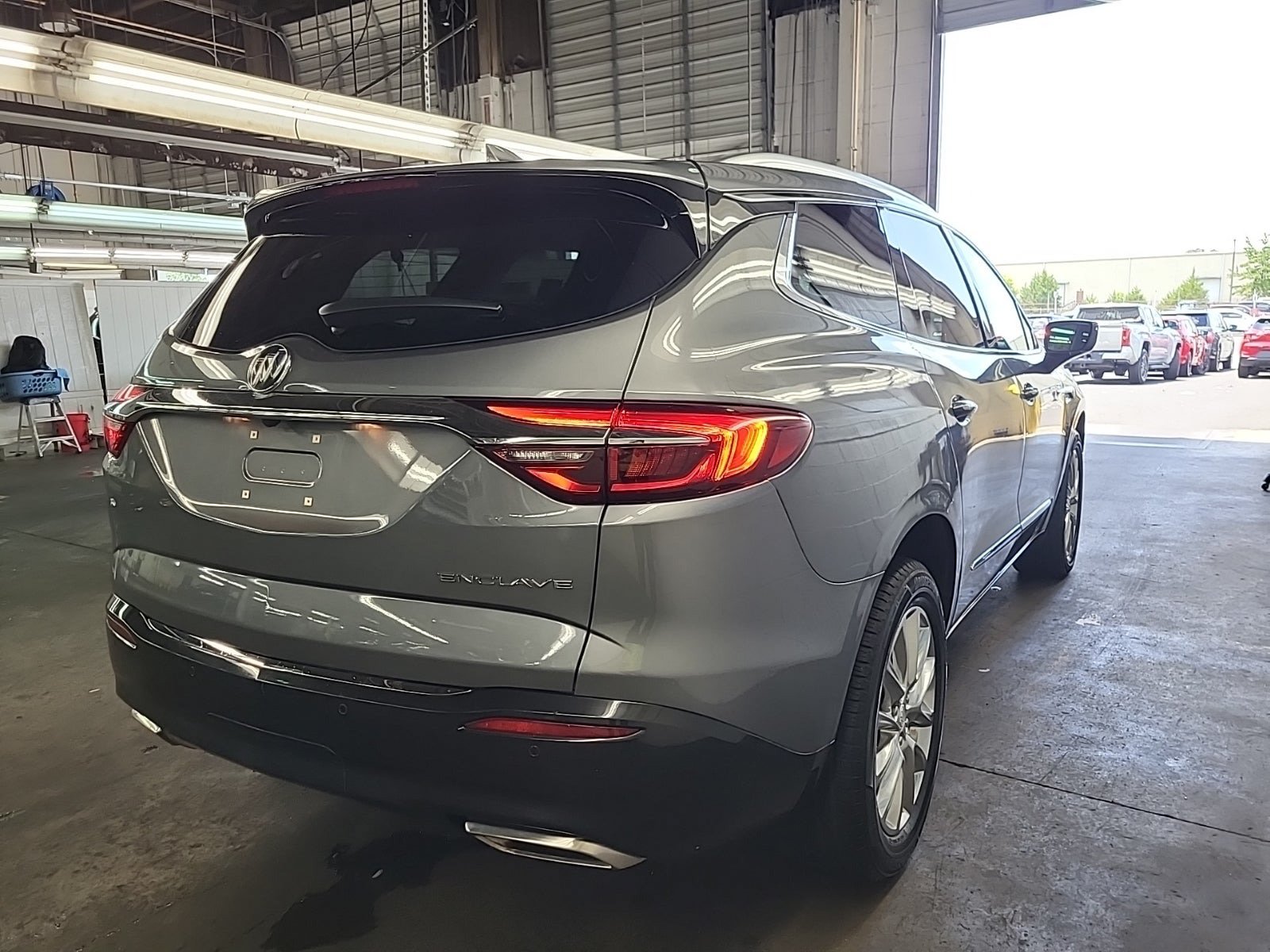 Used 2019 Buick Enclave Essence FWD image 5