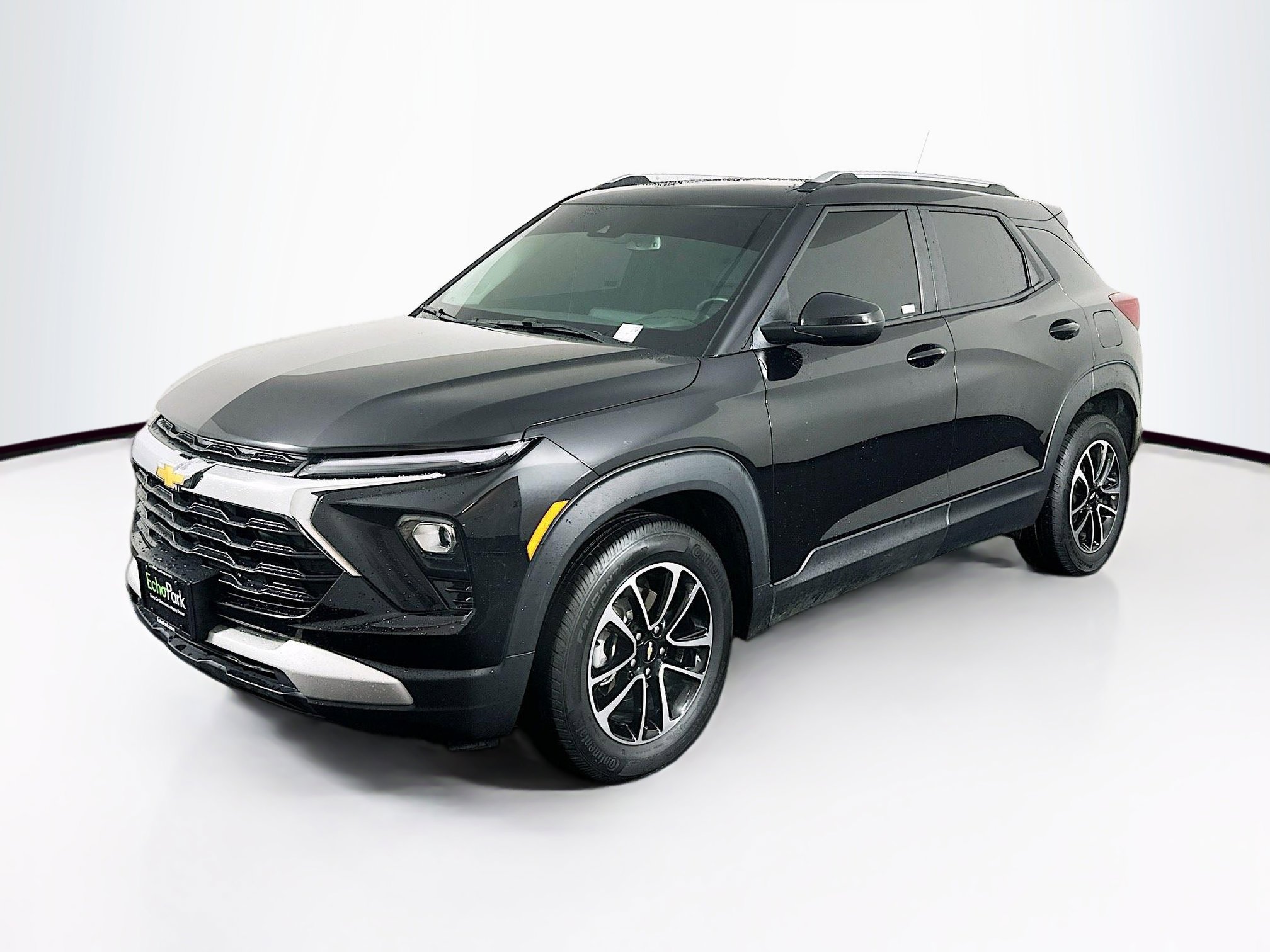 Used 2024 Chevrolet TrailBlazer LT w/ Convenience Package image 3