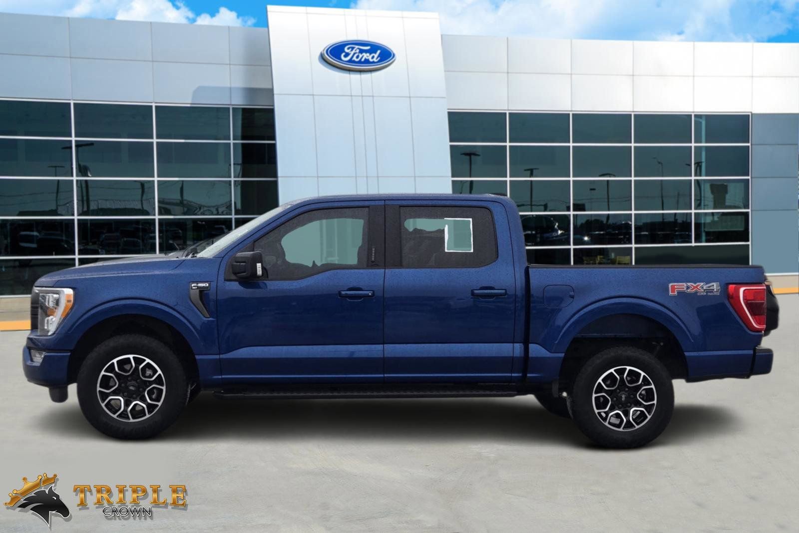Used 2022 Ford F150 XLT w/ Equipment Group 302A High AWD/4WD image 3