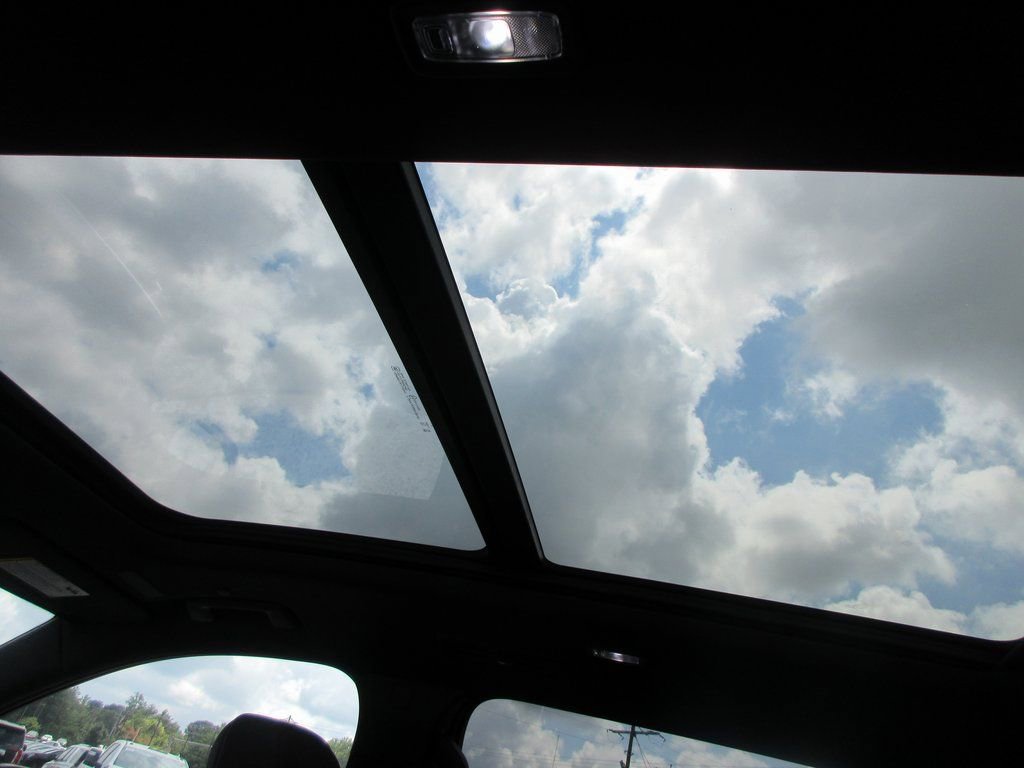 New 2026 Buick Enclave Sport Touring w/ Super Cruise Package image 16