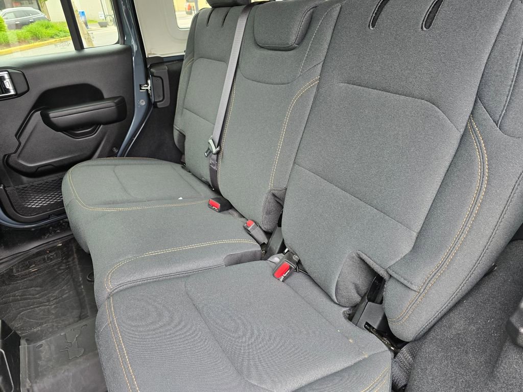 Used 2024 Jeep Wrangler Unlimited Sport AWD/4WD image 21