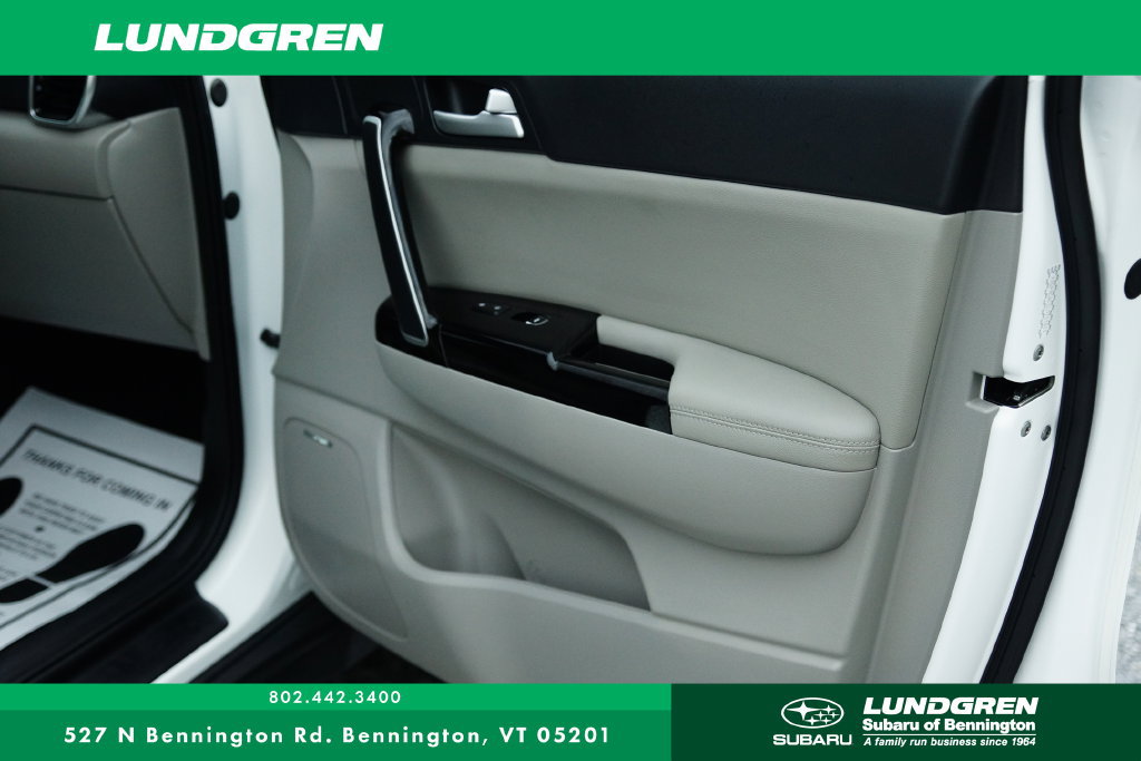 Used 2020 Kia Sportage EX w/ Option Group 15 AWD/4WD image 9
