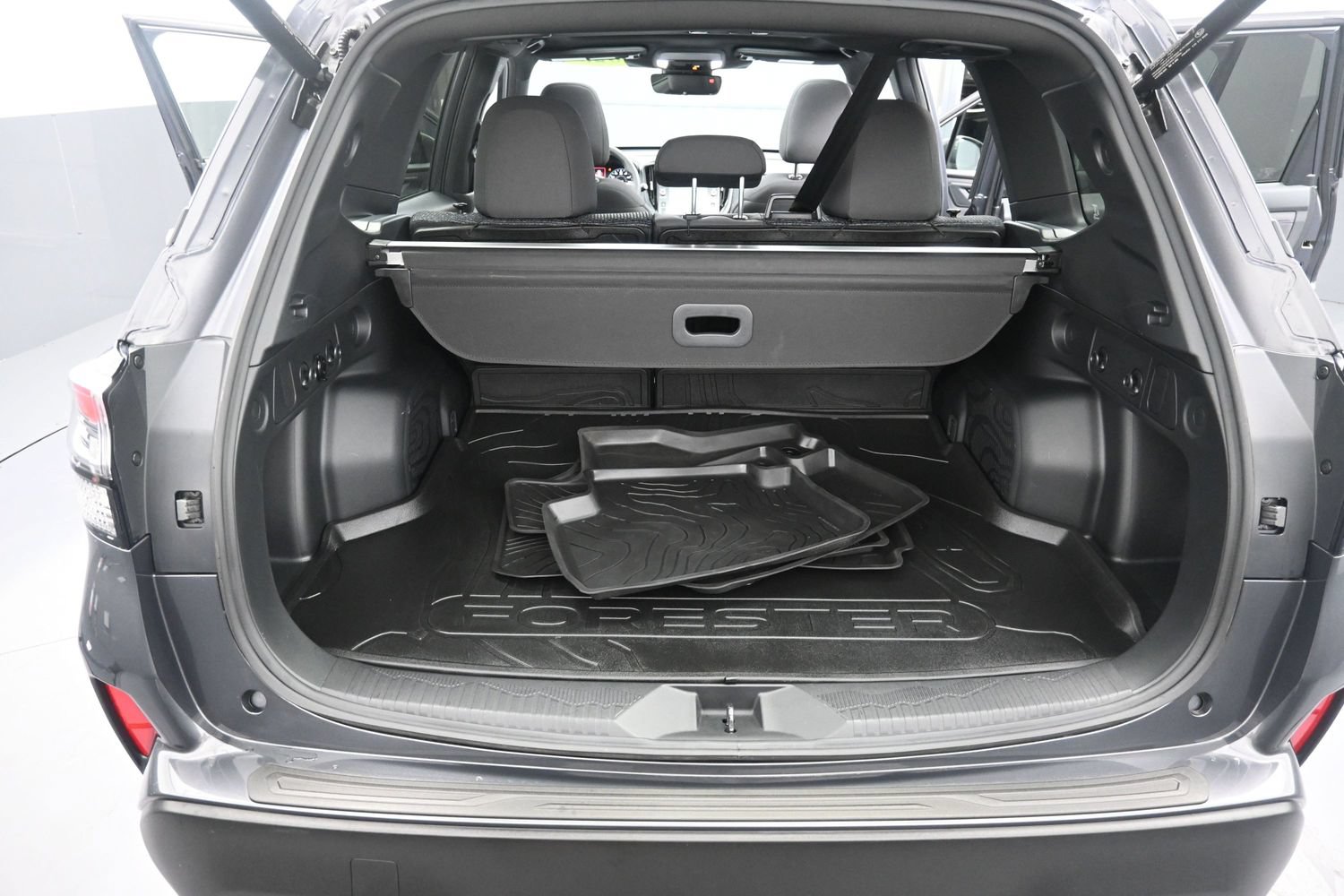Certified 2025 Subaru Forester Premium AWD/4WD image 38