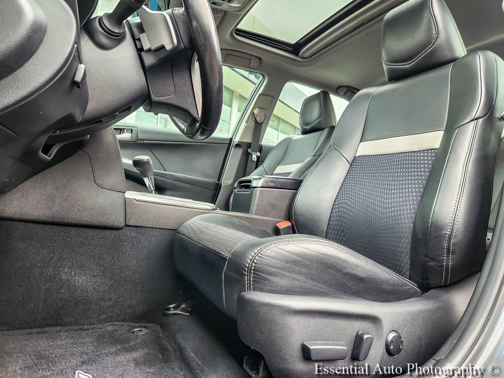 Used 2012 Toyota Camry SE w/ Convenience Pkg FWD image 7