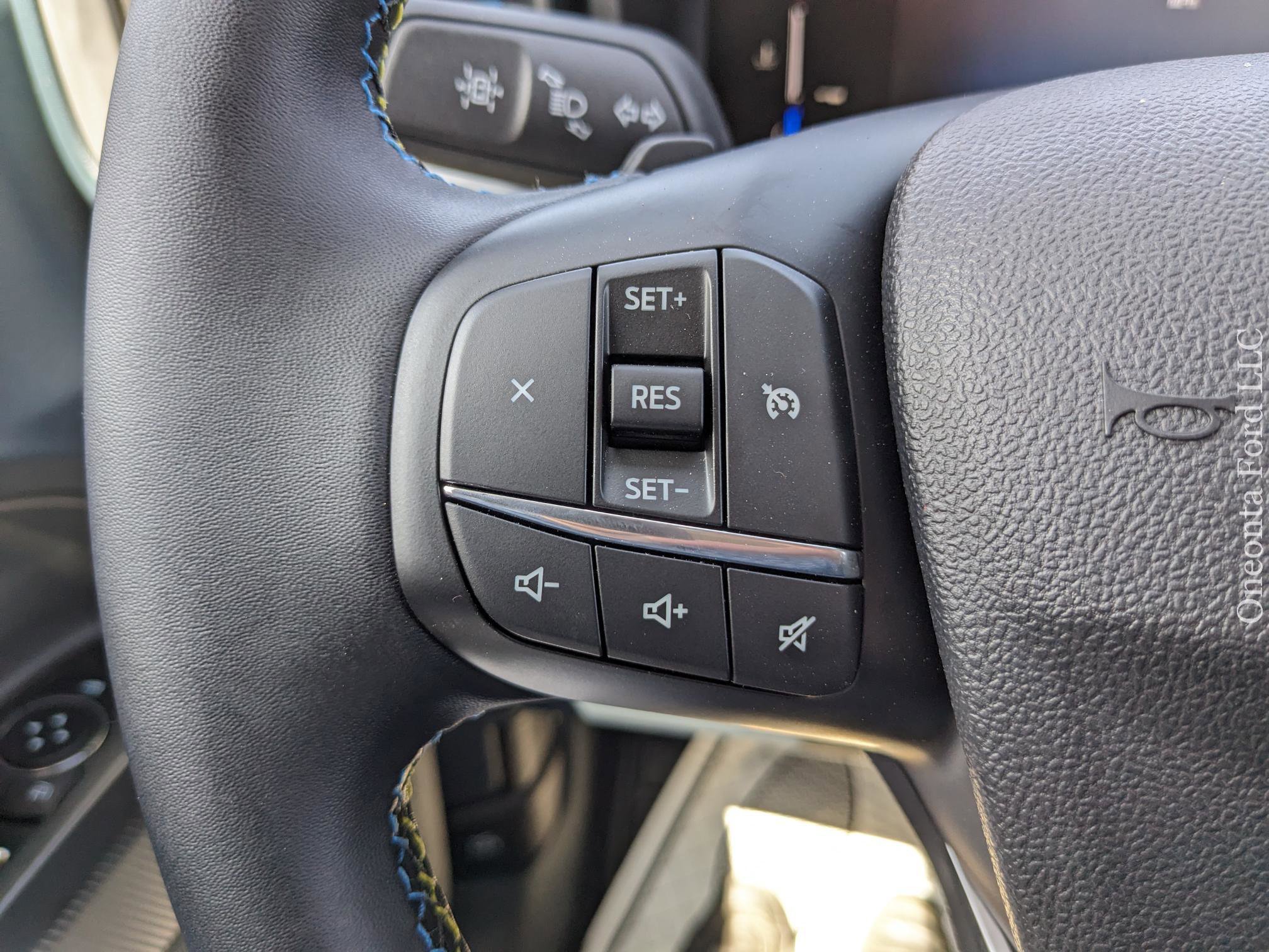 New 2025 Ford Maverick Lobo image 22