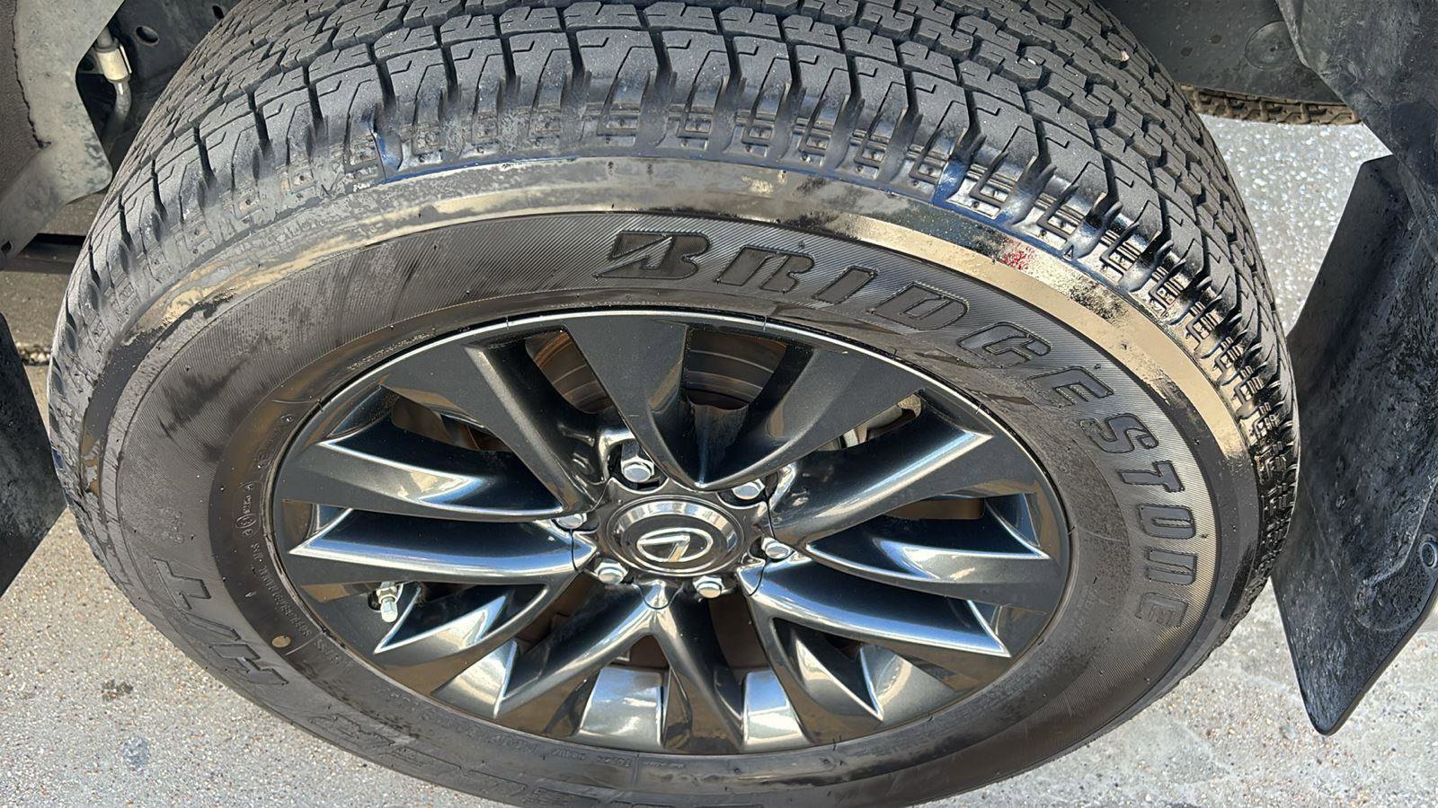 Used 2023 Lexus GX 460 Premium image 11