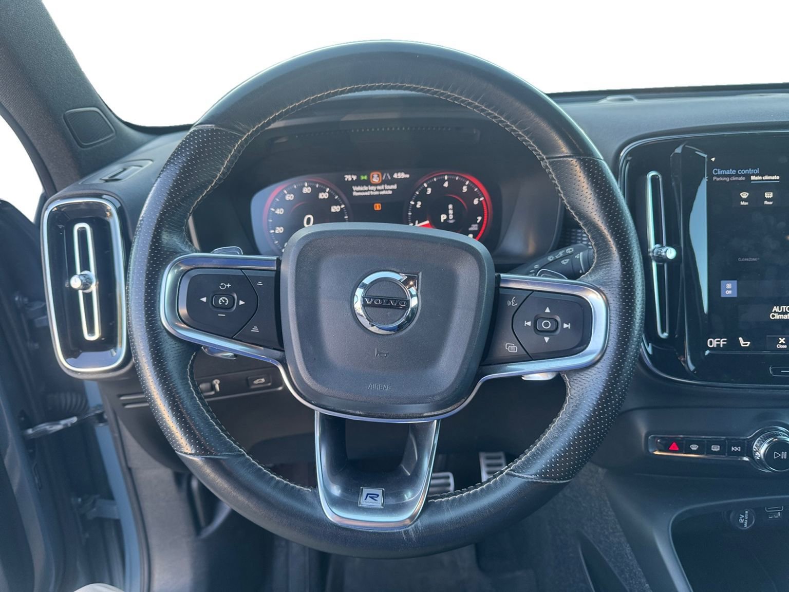 Used 2020 Volvo XC40 T4 R-Design w/ Protection Package Premier FWD image 16