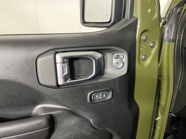 Used 2022 Jeep Wrangler Unlimited Sport AWD/4WD image 14