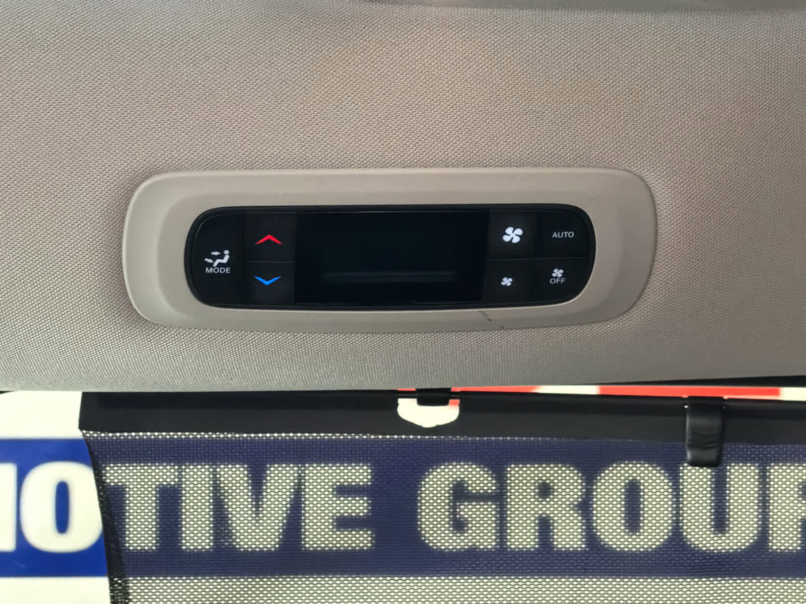 Used 2023 Chrysler Pacifica Touring-L FWD image 24