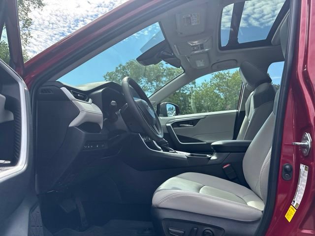 Used 2024 Toyota RAV4 XLE Premium w/ Weather Package AWD/4WD image 17