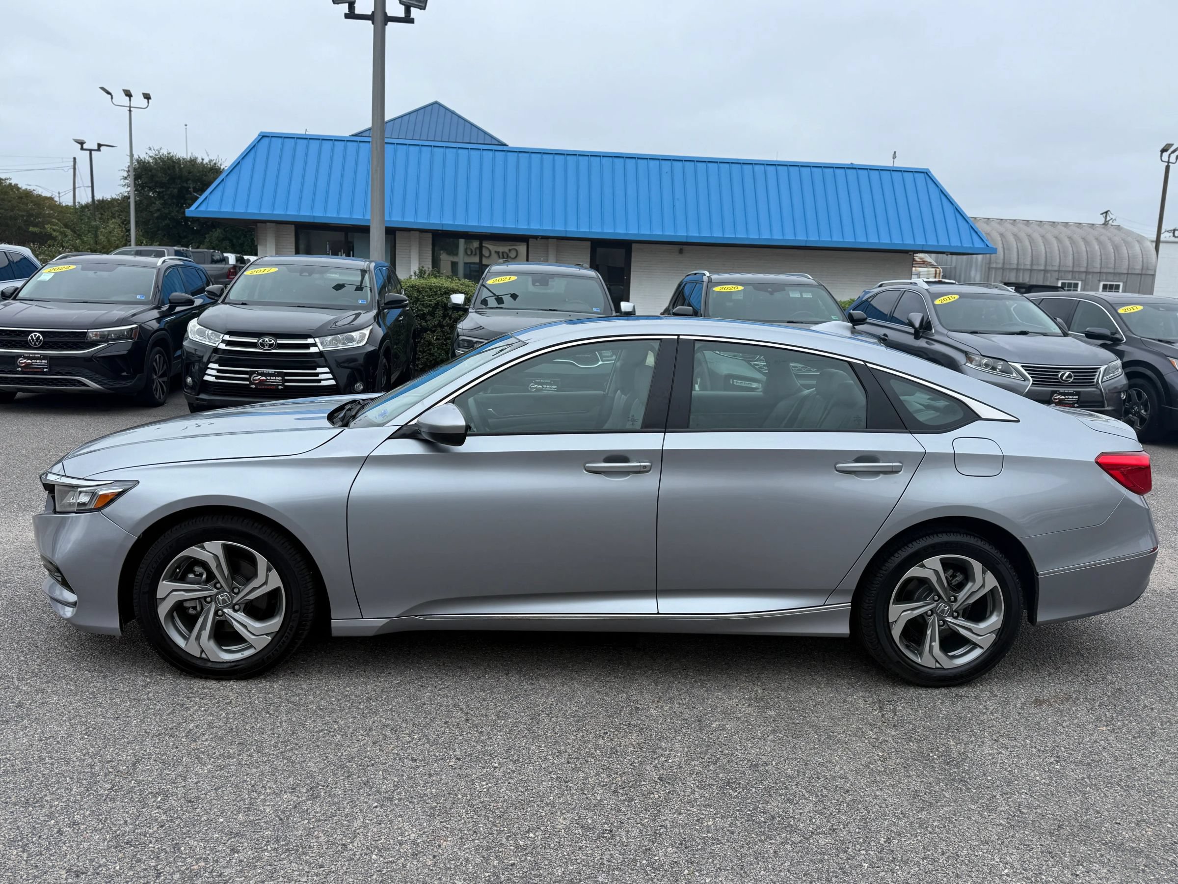 Used 2018 Honda Accord EX-L image 3