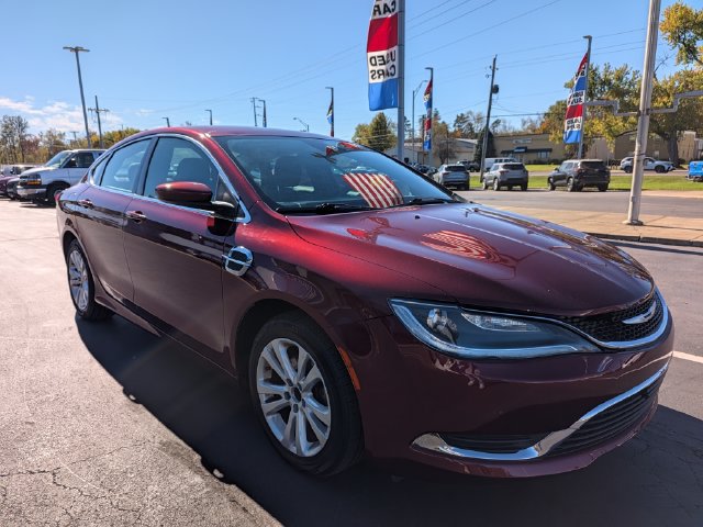 Used 2015 Chrysler 200 Limited FWD image 7
