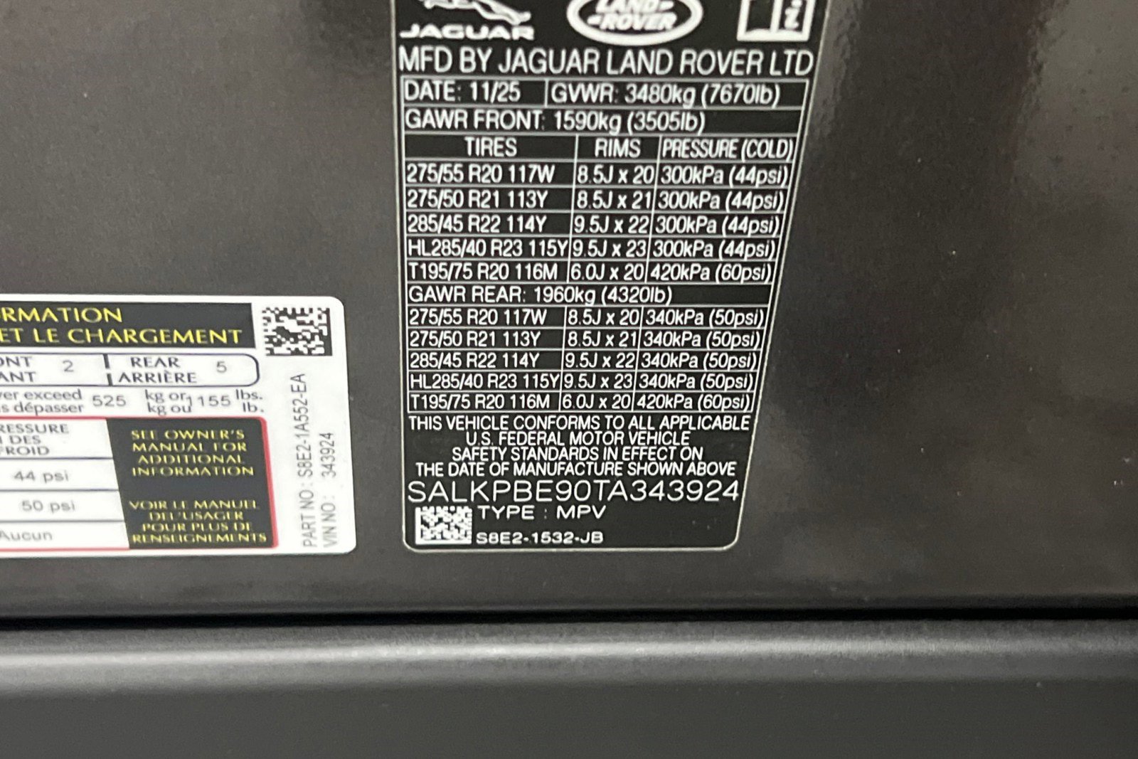 New 2026 Land Rover Range Rover Long Wheelbase SE image 31