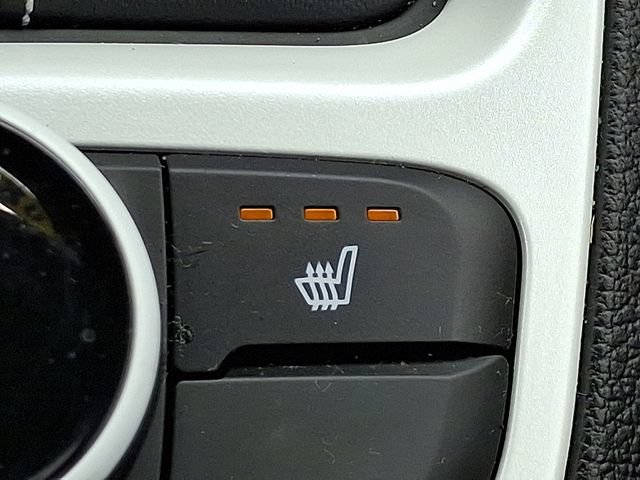 Certified 2026 Hyundai Venue SEL FWD image 24