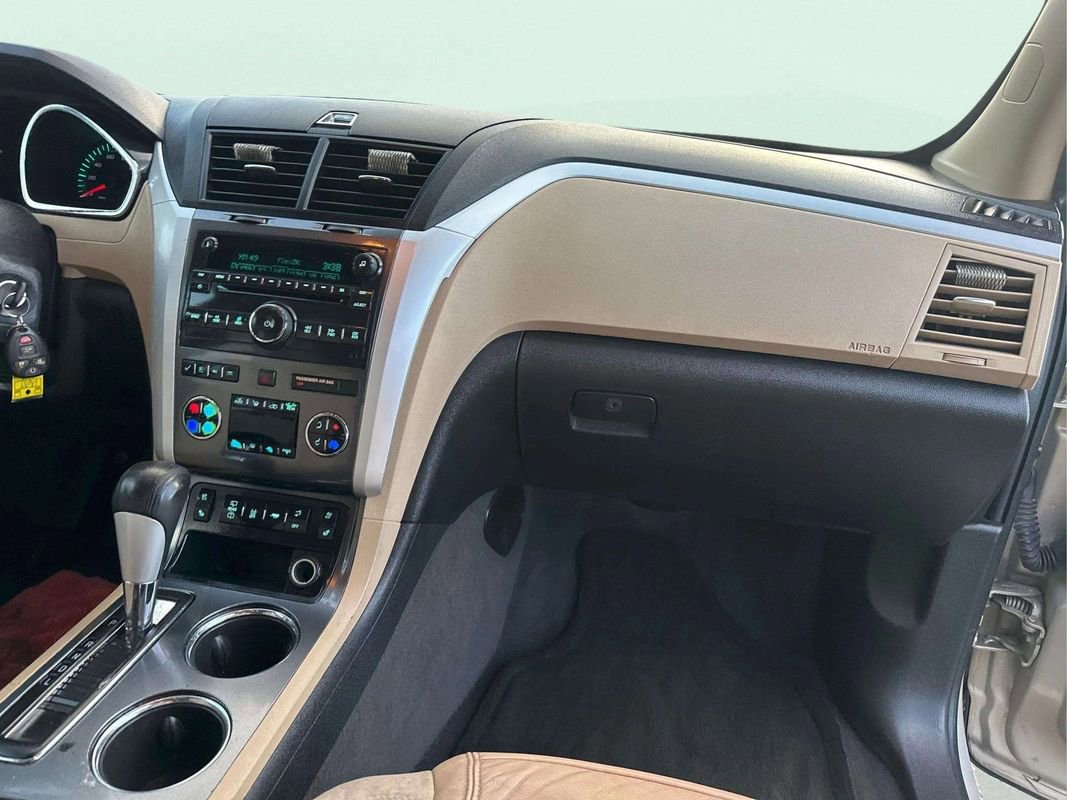 Used 2012 Chevrolet Traverse LTZ AWD/4WD image 6