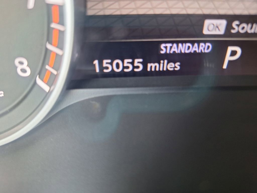 Used 2024 Nissan Pathfinder SV image 21