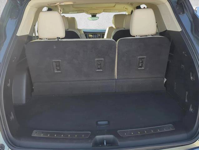 Used 2022 Buick Enclave Avenir w/ Avenir Technology Package AWD/4WD image 23