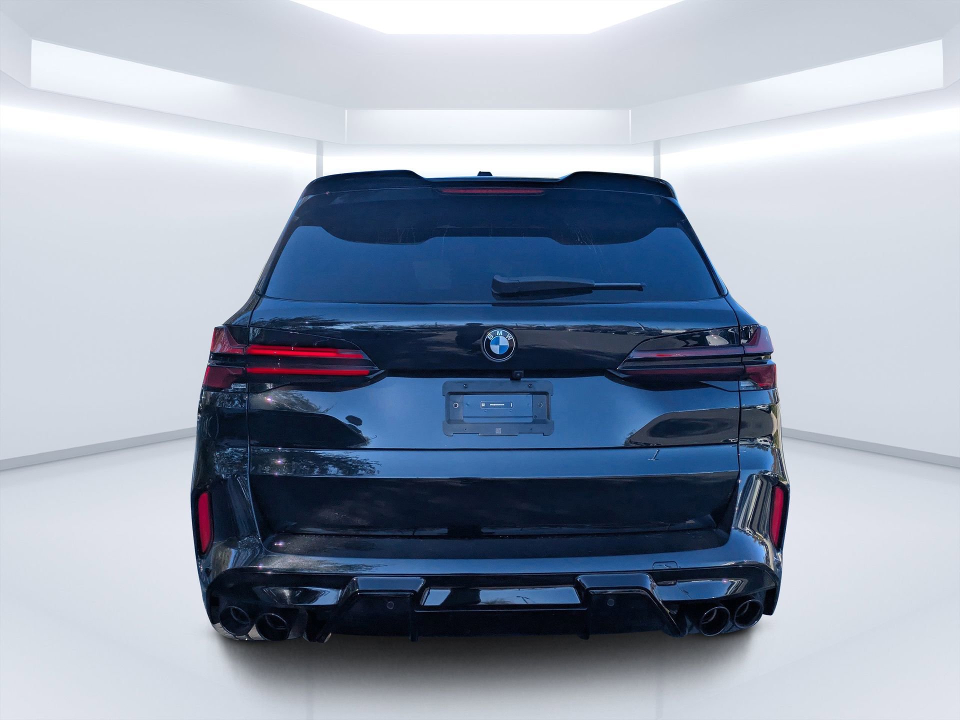 Used 2025 BMW X5 M Competition w/ Executive Package image 6