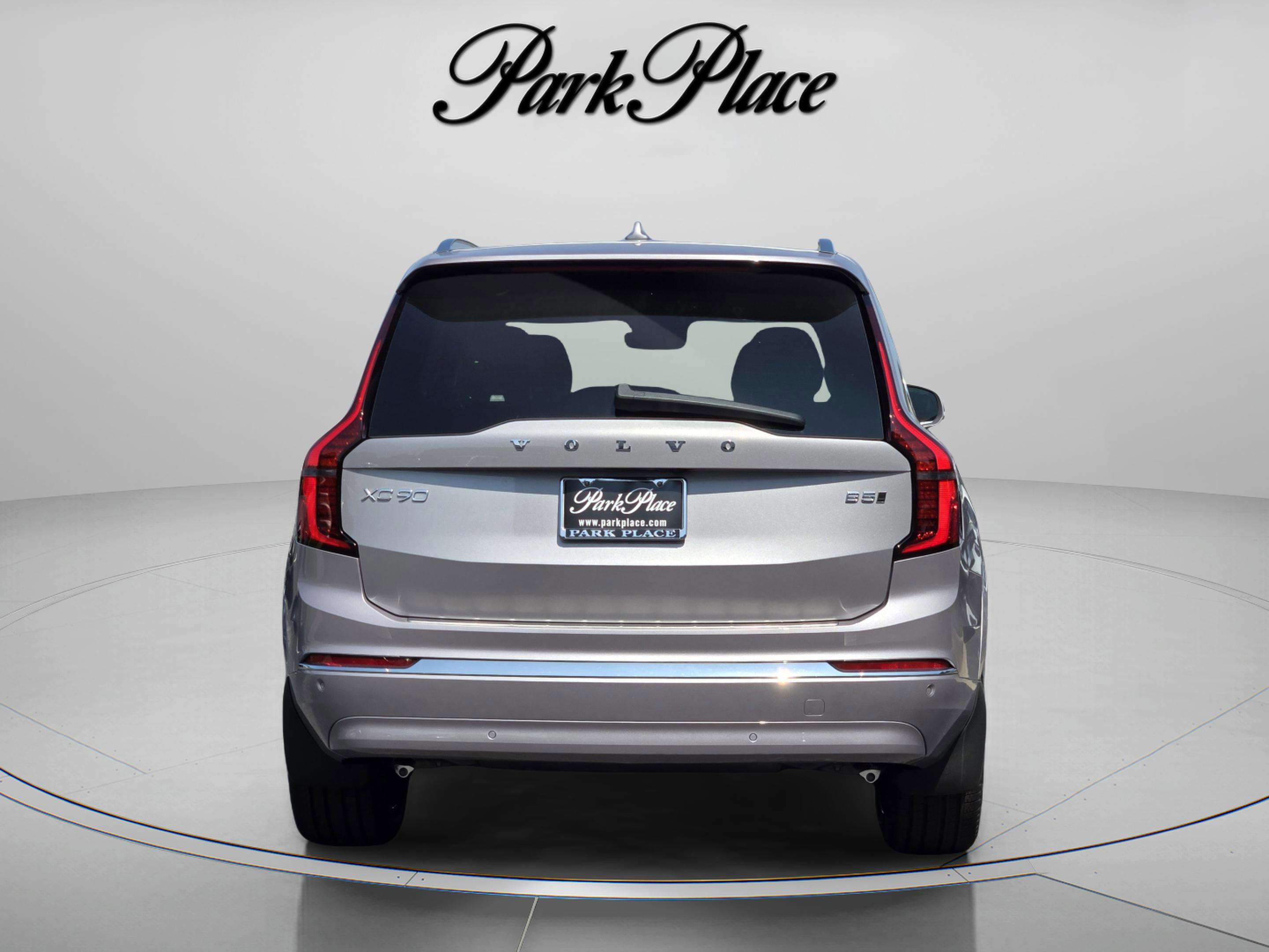 New 2026 Volvo XC90 B5 Core w/ Protection Package Premier image 4