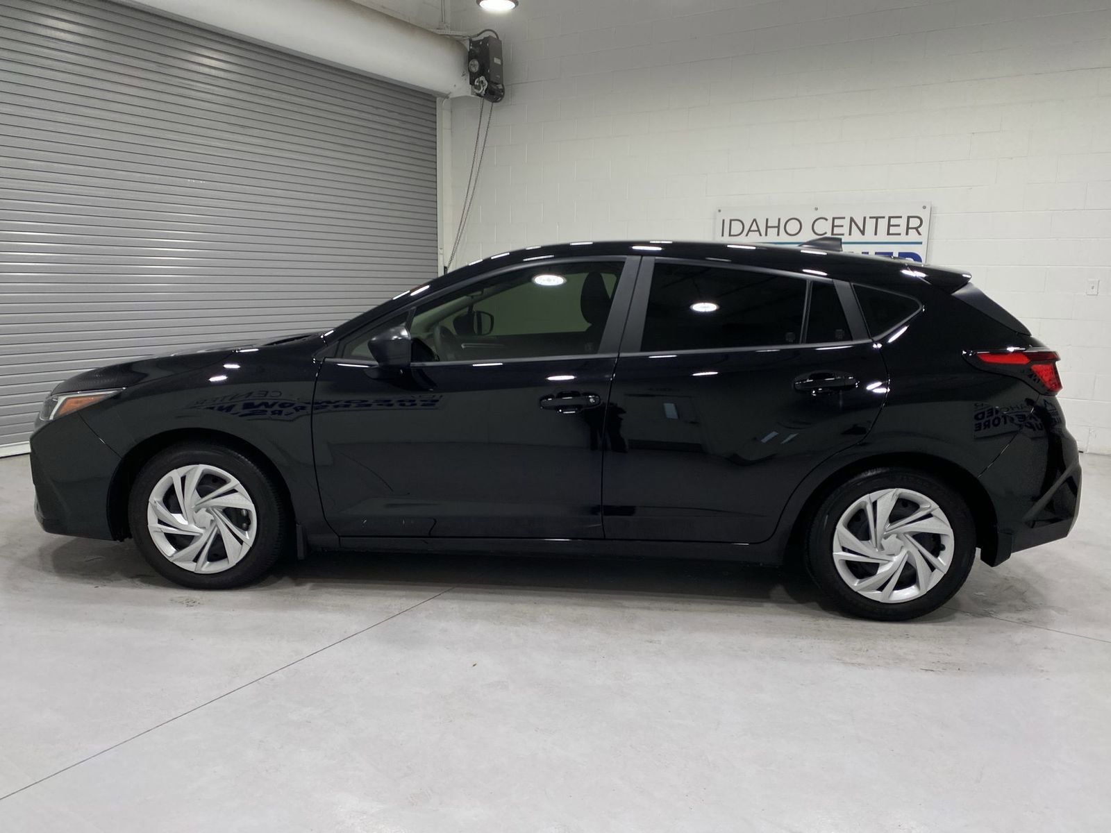 Certified 2024 Subaru Impreza 2.0i AWD/4WD image 5