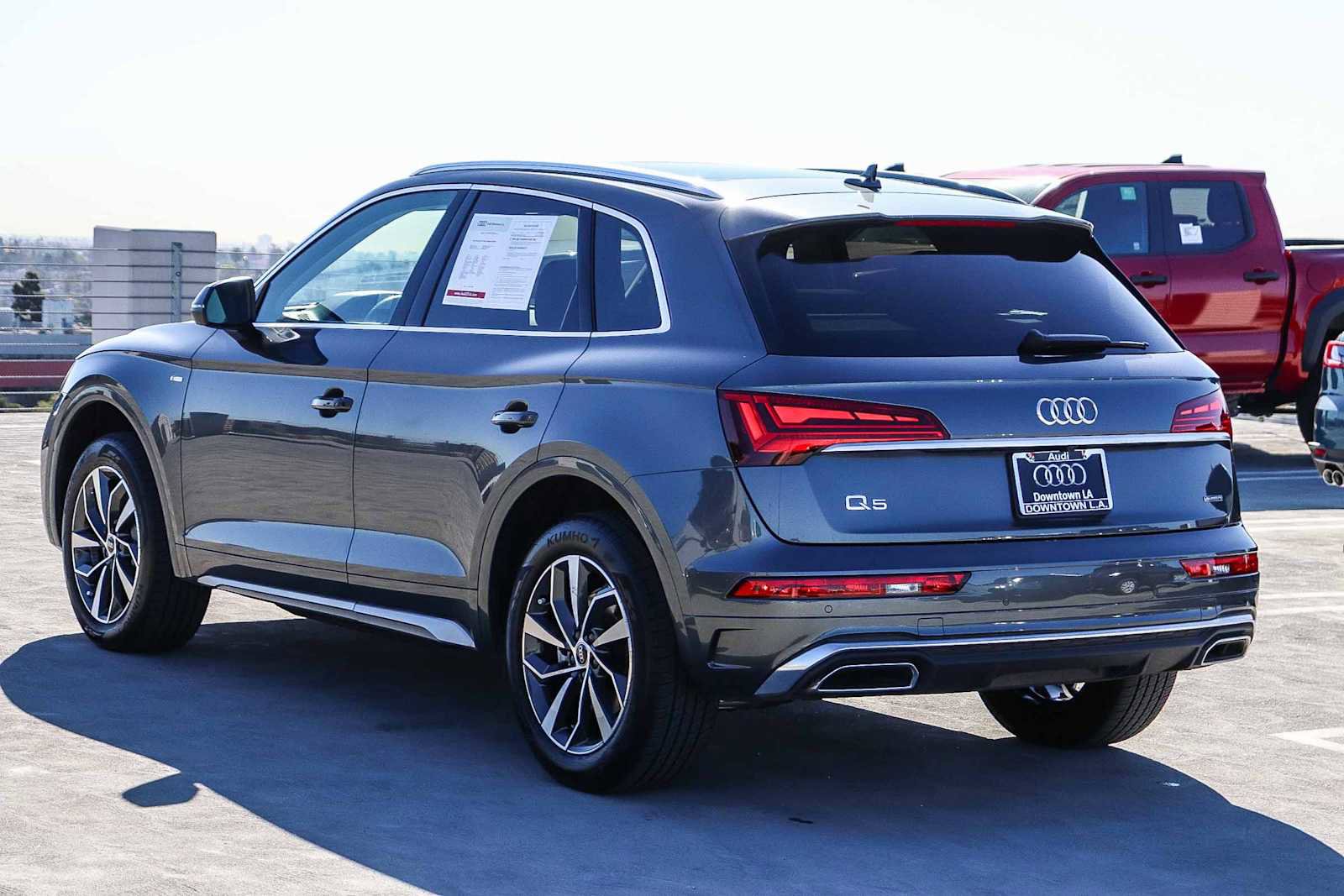 Used 2023 Audi Q5 2.0T Premium w/ Convenience Package image 6