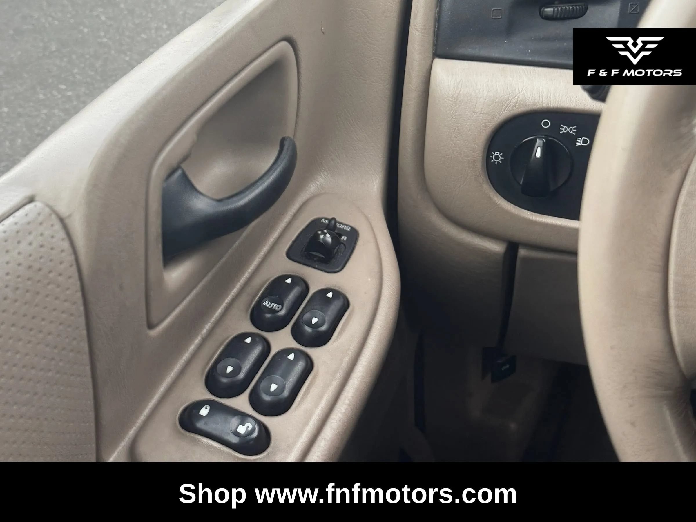 Used 2002 Ford Windstar SE Sport FWD image 16