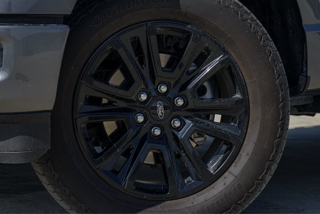 Used 2024 Ford F150 Platinum image 2