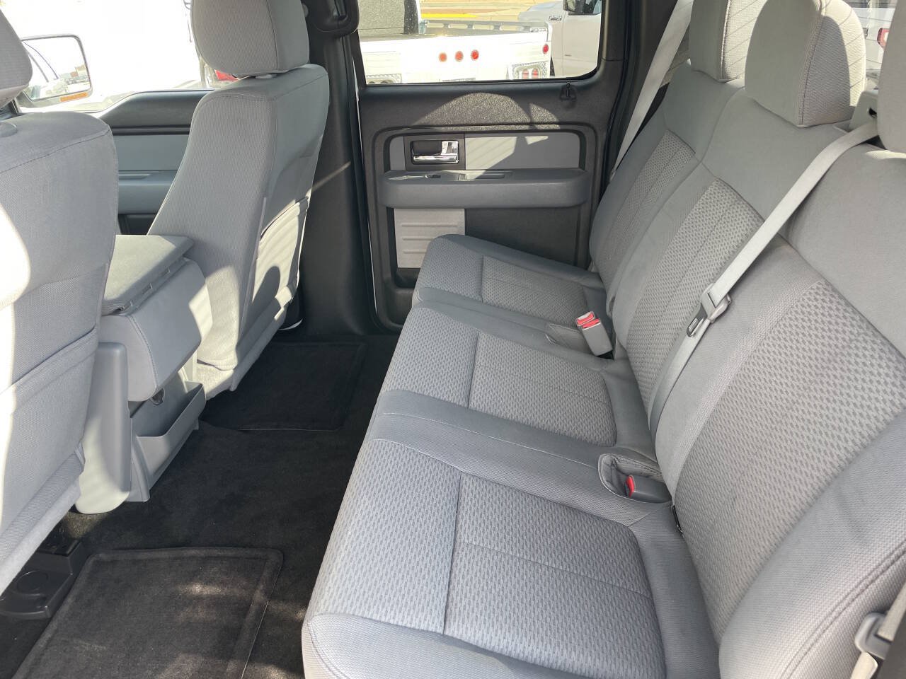 Used 2012 Ford F150 XLT w/ XLT Chrome Pkg AWD/4WD image 10