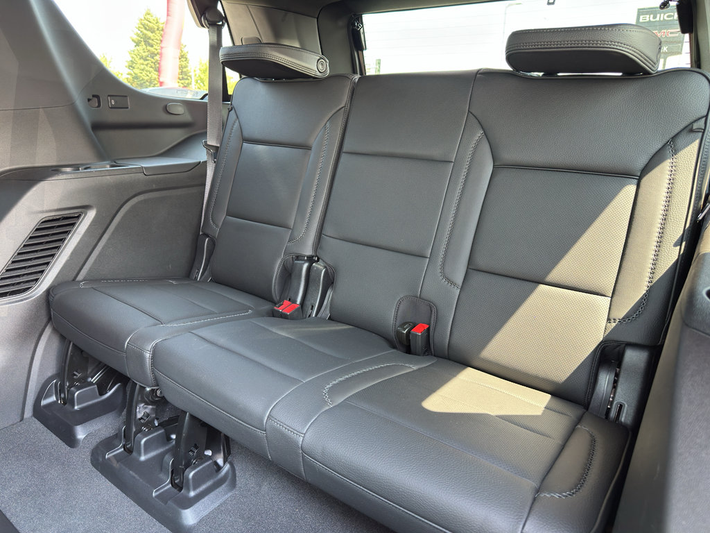 Used 2024 GMC Yukon Denali AWD/4WD image 20
