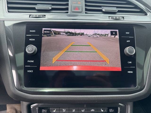 Used 2018 Volkswagen Tiguan SEL FWD image 35