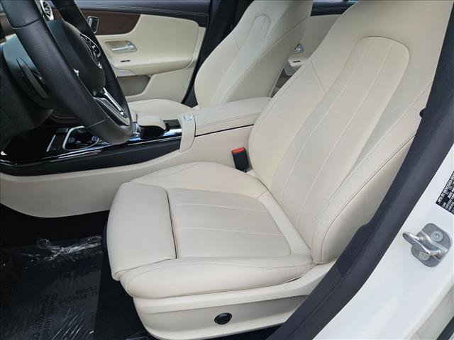 Used 2023 Mercedes-Benz CLA 250 image 15