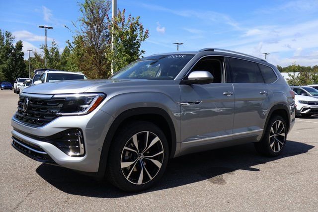 New 2026 Volkswagen Atlas SEL Premium R-Line image 3