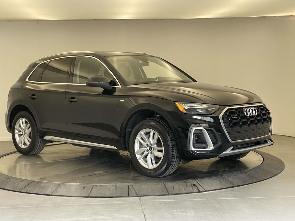Certified 2023 Audi Q5 2.0T Premium w/ Convenience Package AWD/4WD image 9
