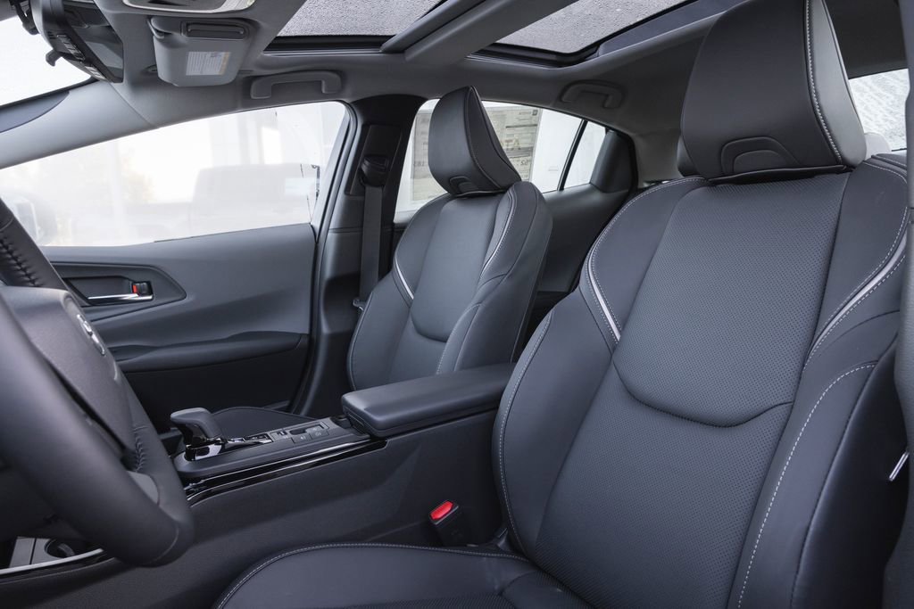 New 2026 Toyota Prius Limited FWD image 8
