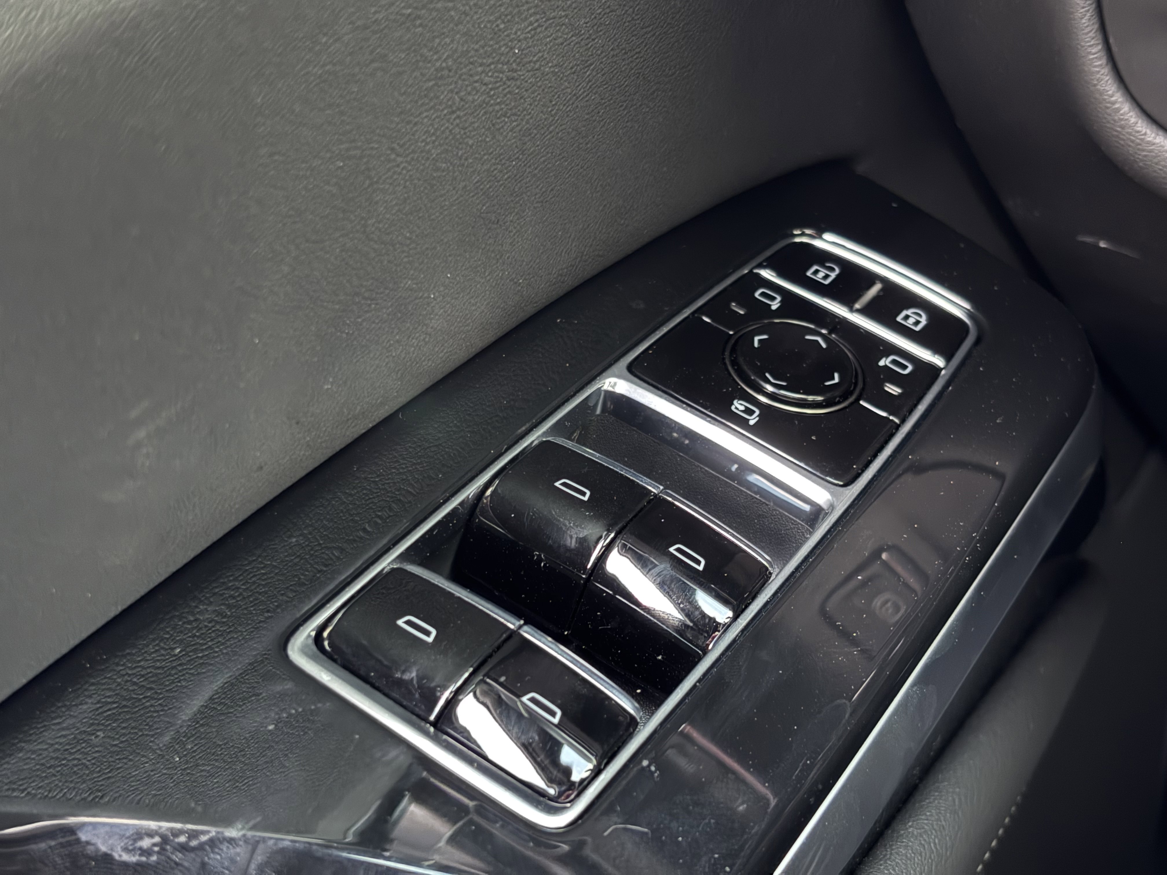 New 2026 Cadillac Escalade Luxury image 34