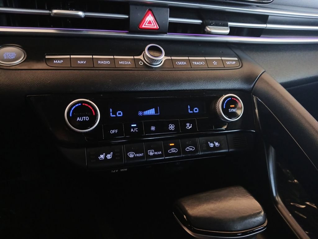 Used 2022 Hyundai Elantra Limited w/ Cargo Package FWD image 29