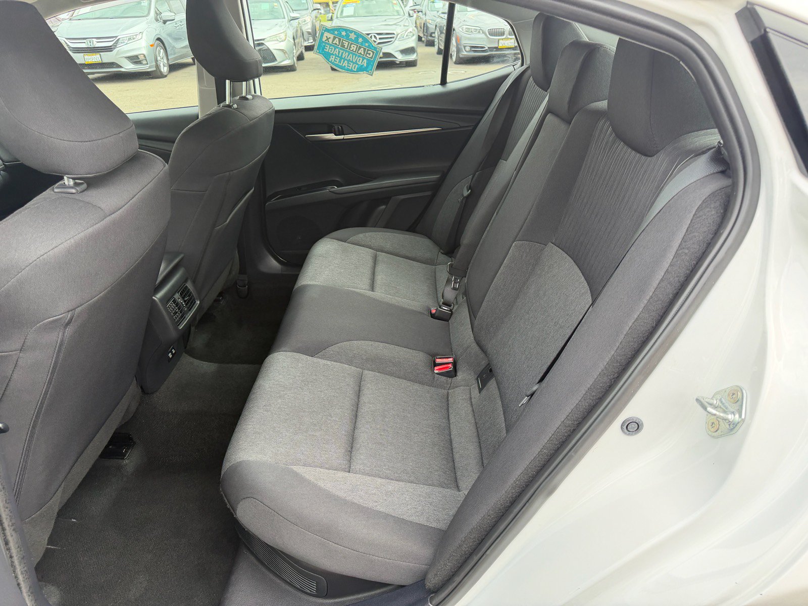 Used 2025 Toyota Camry LE FWD image 10